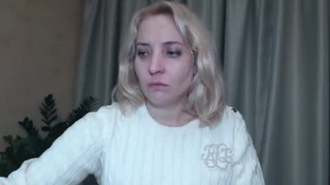 Snapshot of ohsweetmari chatting on January 9, 2025, 6:36 pm Mari online show from January 9, 2025, 6:36 pm