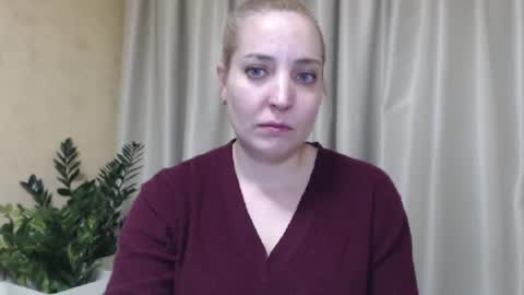 Snapshot of ohsweetmari chatting on January 14, 2025, 6:38 pm Mari online show from January 14, 2025, 6:38 pm