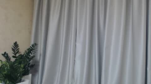 Snapshot of ohsweetmari chatting on January 28, 2025, 9:40 pm Mari online show from January 28, 2025, 9:40 pm