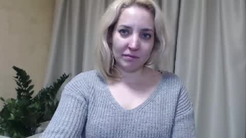 Snapshot of ohsweetmari chatting on February 20, 2025, 8:58 pm Mari online show from February 20, 2025, 8:58 pm