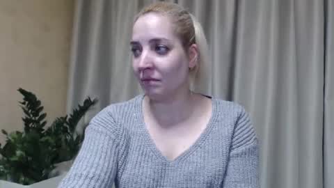 Snapshot of ohsweetmari chatting on February 22, 2025, 3:47 pm Mari online show from February 22, 2025, 3:47 pm
