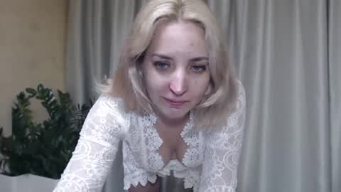 Snapshot of ohsweetmari chatting on September 27, 2025, 2:22 pm Mari online show from September 27, 2025, 2:22 pm