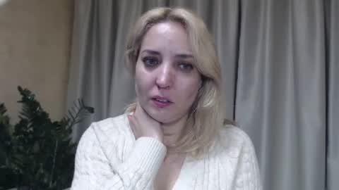 Snapshot of ohsweetmari chatting on October 14, 2025, 4:19 pm Mari online show from October 14, 2025, 4:19 pm