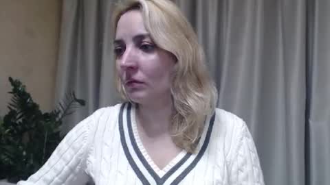 Snapshot of ohsweetmari chatting on October 22, 2025, 4:07 pm Mari online show from October 22, 2025, 4:07 pm