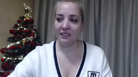 Mari online show from December 19, 2025, 6:26 pm