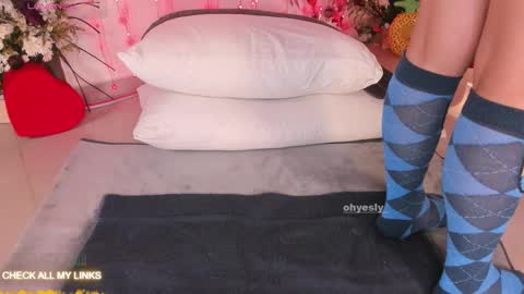 ohyesly_ online show from February 25, 2026, 10:14 am