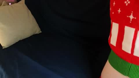 Yumi online show from December 13, 2025, 7:53 pm