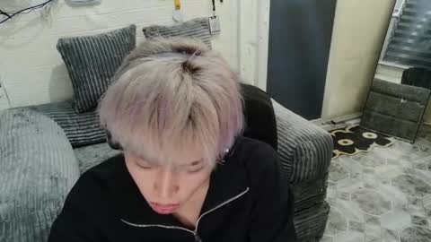 Snapshot of oishii_ii chatting on April 18, 2026, 7:07 pm oishii online show from April 18, 2026, 7:07 pm
