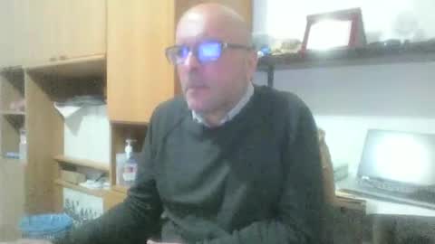 olak21 online show from November 18, 2025, 4:55 pm