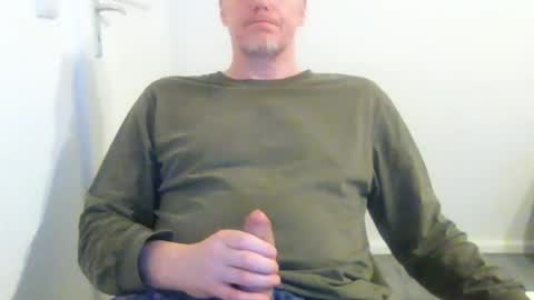 Snapshot of olavdelux chatting on July 12, 2026, 10:34 pm olavdelux online show from July 12, 2026, 10:34 pm