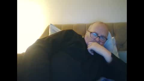 old_fkr online show from December 14, 2024, 7:25 pm