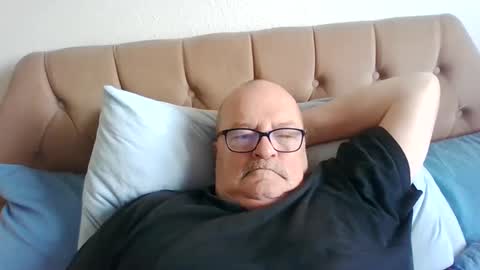 old_fkr online show from January 14, 2025, 9:24 am