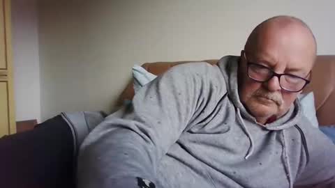 old_fkr online show from January 24, 2025, 3:55 pm