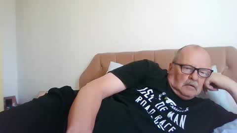 old_fkr online show from October 5, 2025, 9:18 am