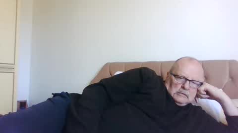 old_fkrr_ online show from April 29, 2026, 9:13 am