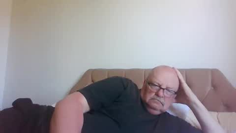 Snapshot of old_fkrr_ chatting on May 24, 2026, 9:03 am old_fkrr_ online show from May 24, 2026, 9:03 am