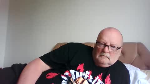 Snapshot of old_fkrr_ chatting on May 27, 2026, 10:34 am old_fkrr_ online show from May 27, 2026, 10:34 am