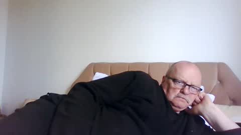 Snapshot of old_fkrr_ chatting on May 29, 2026, 8:56 am old_fkrr_ online show from May 29, 2026, 8:56 am