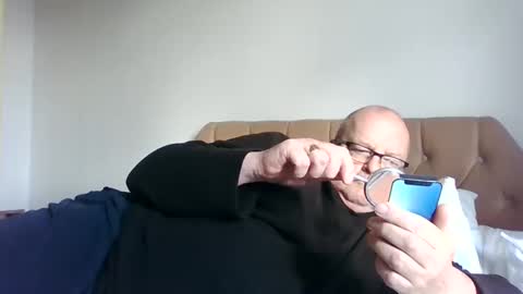 Snapshot of old_fkrr_ chatting on June 10, 2026, 3:11 pm old_fkrr_ online show from June 10, 2026, 3:11 pm