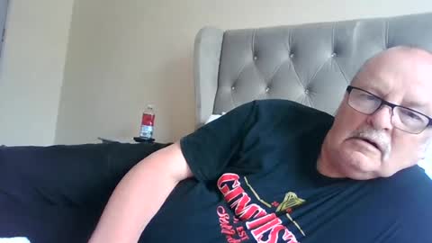 Snapshot of old_fkrr_ chatting on June 16, 2026, 1:14 pm old_fkrr_ online show from June 16, 2026, 1:14 pm