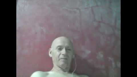 Snapshot of oldbuthorny62 chatting on May 18, 2026, 12:11 pm oldbuthorny62 online show from May 18, 2026, 12:11 pm