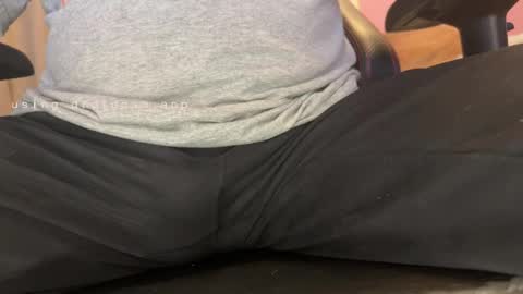 Snapshot of older_guy1 chatting on May 10, 2026, 3:06 pm older_guy1 online show from May 10, 2026, 3:06 pm