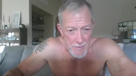 Snapshot of oldmanmeataz chatting on April 28, 2026, 1:15 am oldmanmeataz online show from April 28, 2026, 1:15 am