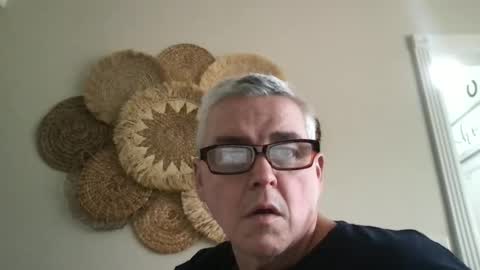 Snapshot of oldrm chatting on January 9, 2026, 6:53 pm OldrM online show from January 9, 2026, 6:53 pm