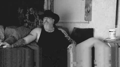 oldskoolll online show from February 9, 2026, 2:15 am