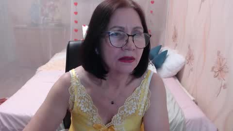 OlgaHottie online show from December 5, 2025, 11:41 am