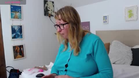 Olga Pavlova online show from January 7, 2026, 1:57 pm