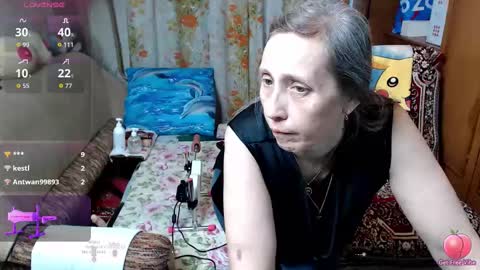 Olguscha online show from October 22, 2025, 11:43 am