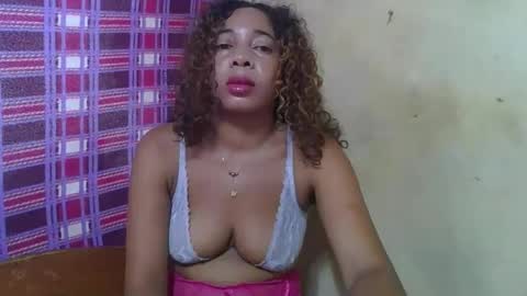 Snapshot of olinaa chatting on April 21, 2026, 2:51 am olinaa online show from April 21, 2026, 2:51 am