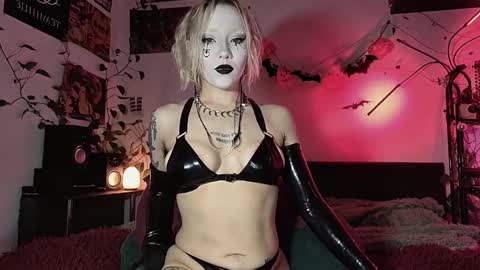 Olive online show from October 30, 2025, 12:50 pm