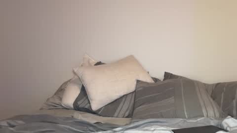 Oliver Beck online show from February 8, 2025, 2:04 am