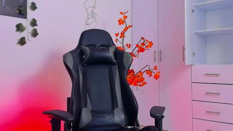 Snapshot of oliver_bray chatting on January 16, 2026, 12:14 am Oliver bray online show from January 16, 2026, 12:14 am