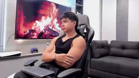 Snapshot of oliver_bray chatting on March 19, 2026, 4:05 am Oliver bray online show from March 19, 2026, 4:05 am