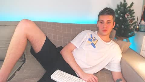 Oliver online show from January 8, 2025, 6:52 pm