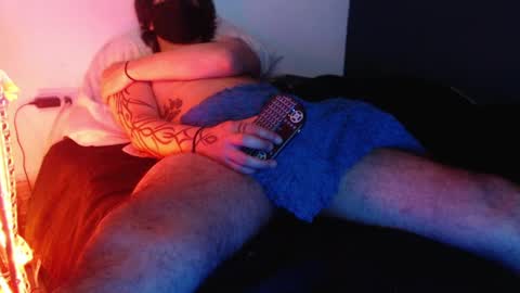 oliver_laid_2023 online show from December 28, 2024, 11:09 am