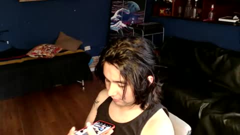 oliver_laid_2023 online show from September 21, 2025, 10:11 pm