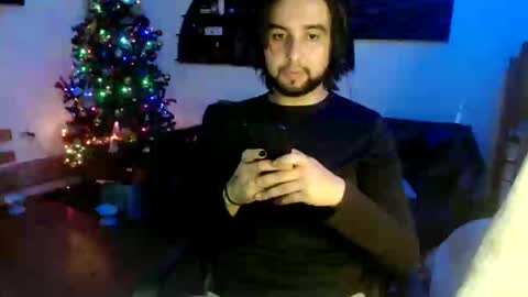 Snapshot of oliver_laid_2023 chatting on December 18, 2025, 12:27 am oliver_laid_2023 online show from December 18, 2025, 12:27 am