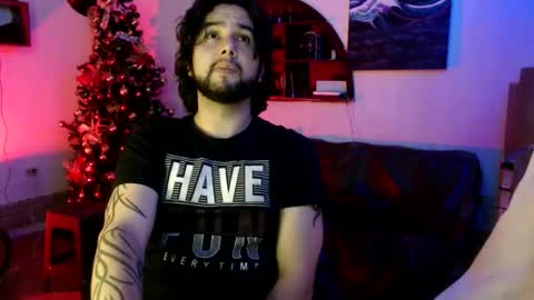 Snapshot of oliver_laid_2023 chatting on December 22, 2025, 3:36 am oliver_laid_2023 online show from December 22, 2025, 3:36 am