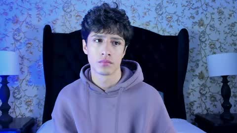  OLIVER  online show from April 18, 2026, 1:37 pm