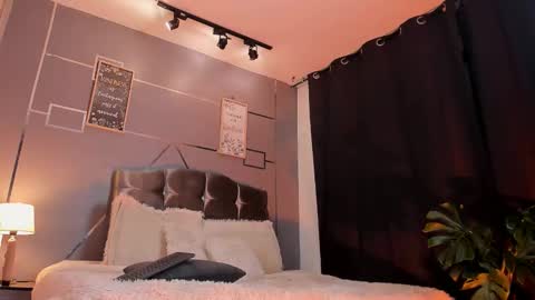 oliver mr  online show from November 11, 2025, 9:59 pm