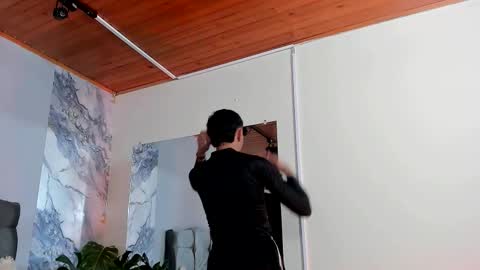 oliver mr  online show from January 17, 2026, 2:38 am