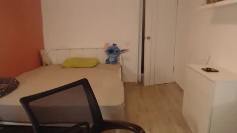 Oliver online show from November 22, 2025, 2:10 am