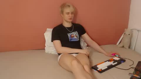 Oliver online show from March 17, 2026, 1:10 am