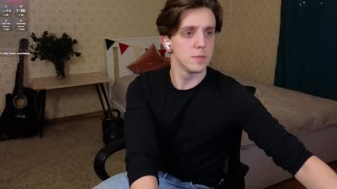 Snapshot of oliver_travis chatting on January 29, 2025, 12:22 am Oliver Evans online show from January 29, 2025, 12:22 am