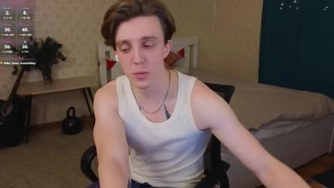 Snapshot of oliver_travis chatting on February 10, 2025, 11:13 pm Oliver Evans online show from February 10, 2025, 11:13 pm