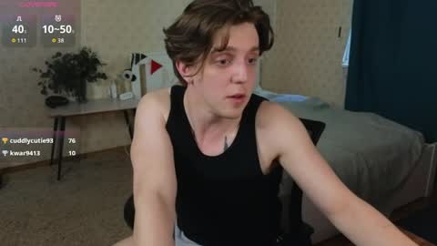 Snapshot of oliver_travis chatting on May 8, 2026, 4:07 am Oliver Evans online show from May 8, 2026, 4:07 am